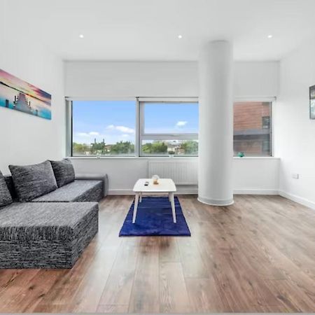 Delta 2 Bedroom Flat In London Dp102 London Borough of London Borough of Croydon Exteriör bild