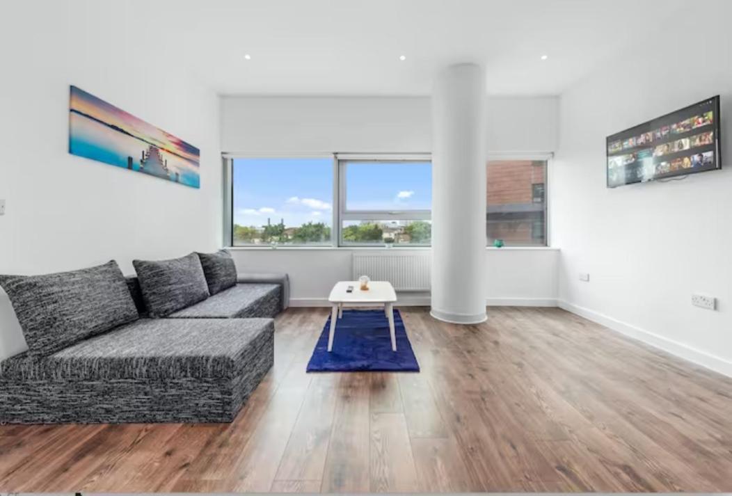 Delta 2 Bedroom Flat In London Dp102 London Borough of London Borough of Croydon Exteriör bild