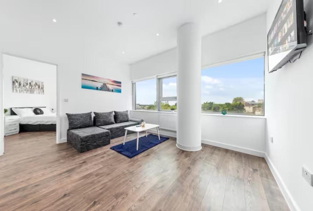 Delta 2 Bedroom Flat In London Dp102 London Borough of London Borough of Croydon Exteriör bild